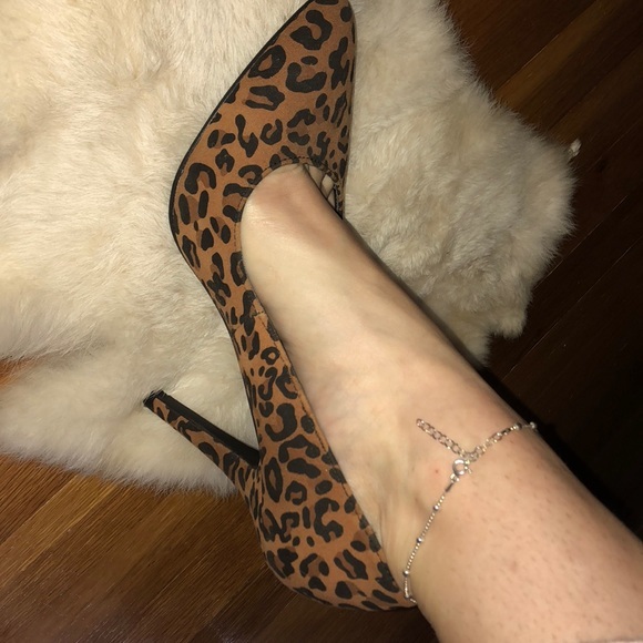 Sexy cheetah print stilettos - Picture 5 of 5